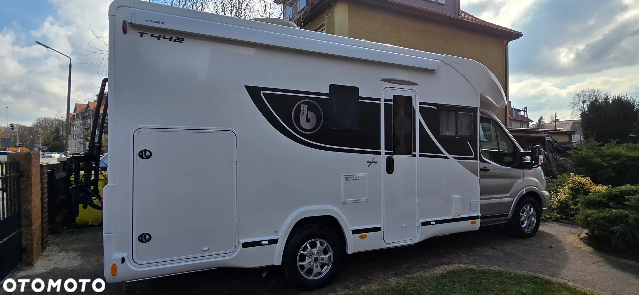 Benimar Tessoro T442 - 2