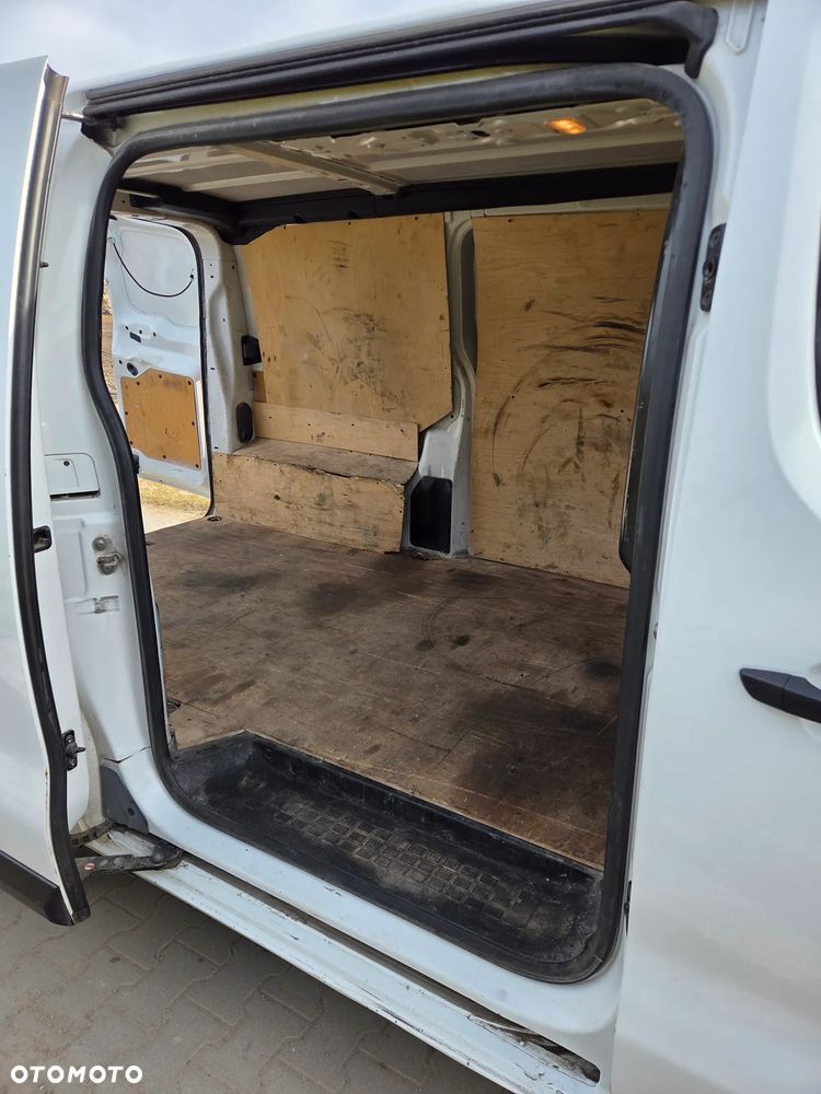 Peugeot Expert - 12