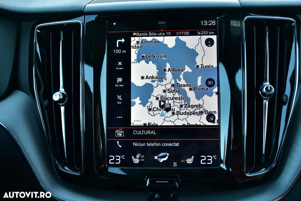 Volvo XC 60 D4 AWD R-Design - 14
