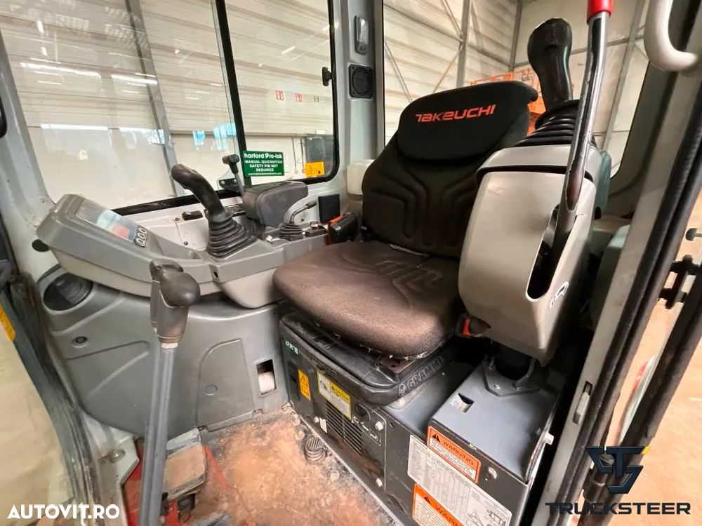 Takeuchi TB 225 | JoyStick | Lama Nivelatoare - 10