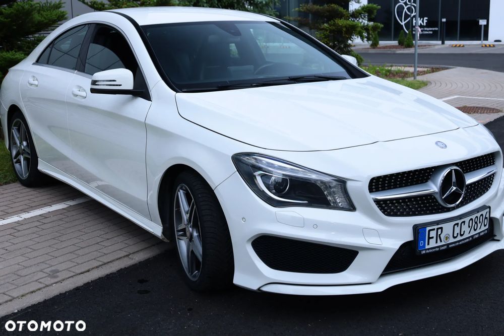 Mercedes-Benz CLA 180 AMG Line - 12