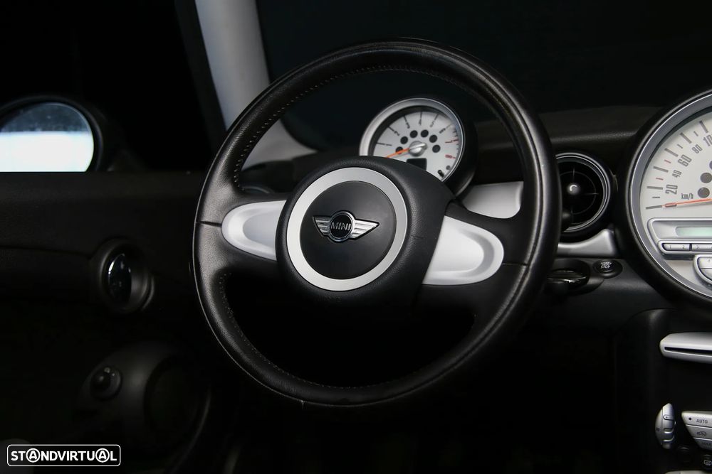 MINI 3 Portas One - 14