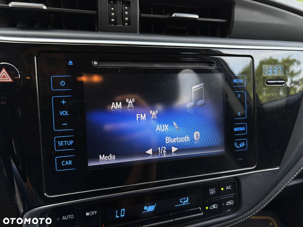 Toyota Auris - 27