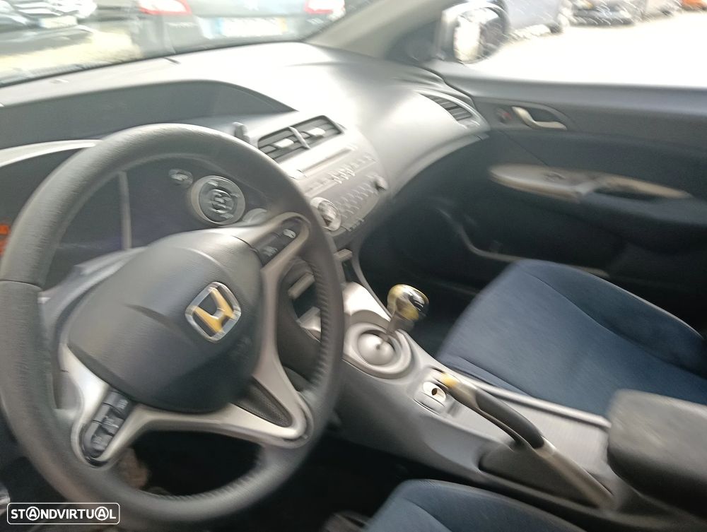 Honda Civic 1.4 Comfort - 7
