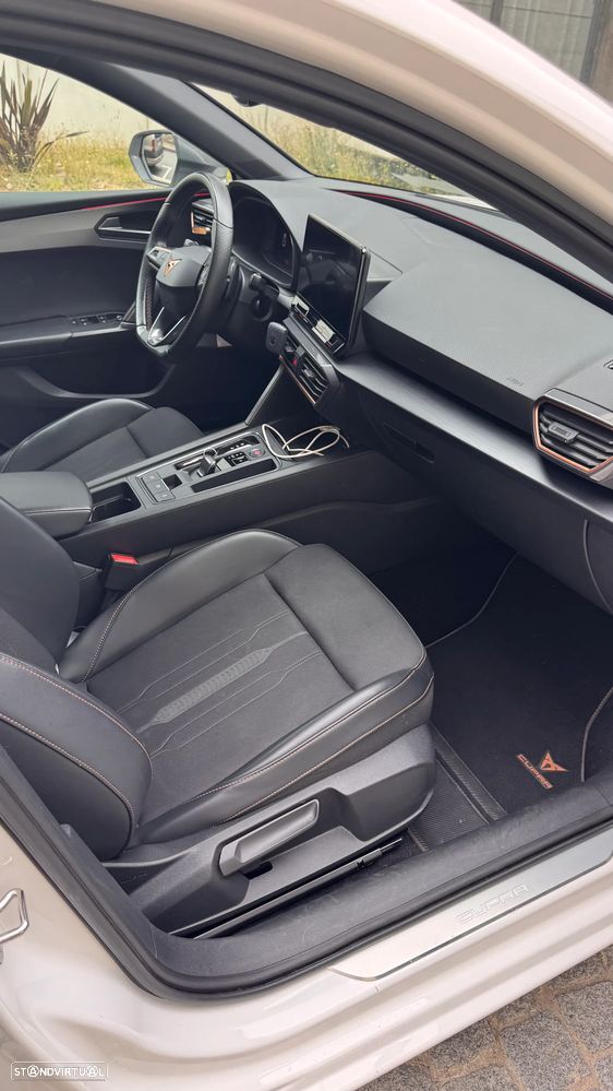 Cupra Leon 1.4 e-Hybrid VZ DSG - 9