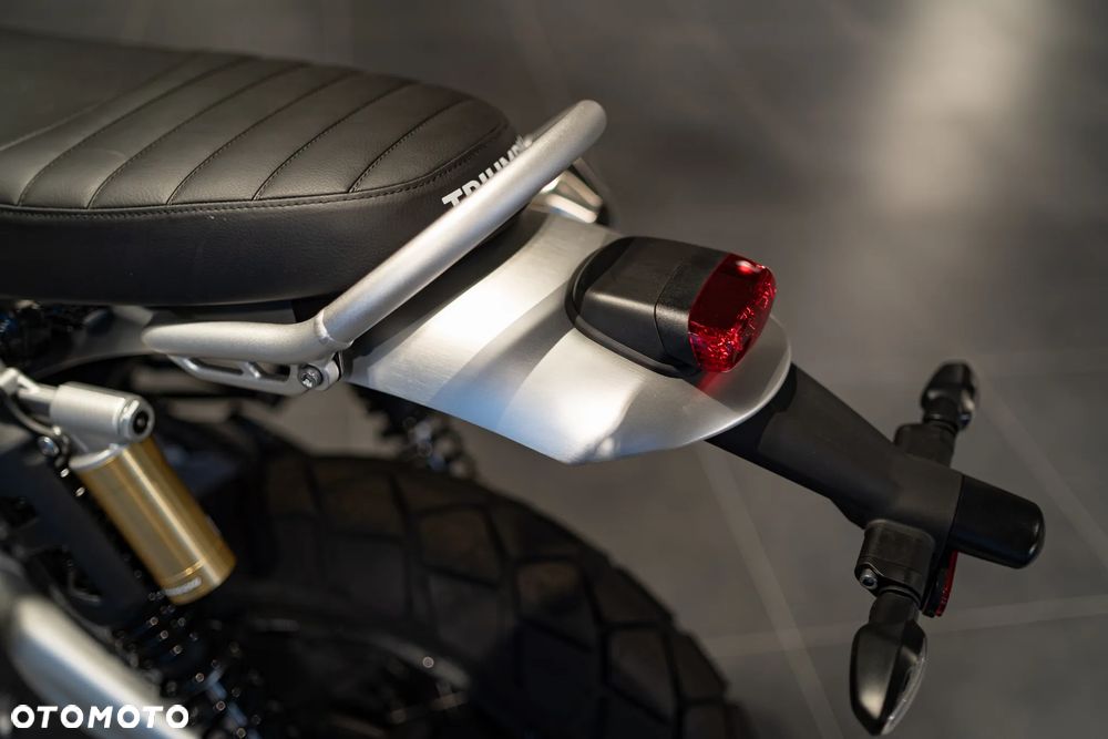 Triumph Scrambler - 9
