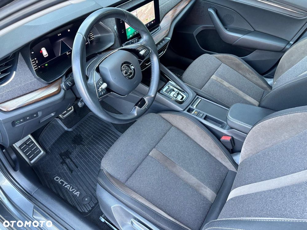 Skoda Octavia 2.0 TSI 4x4 Scout DSG - 10