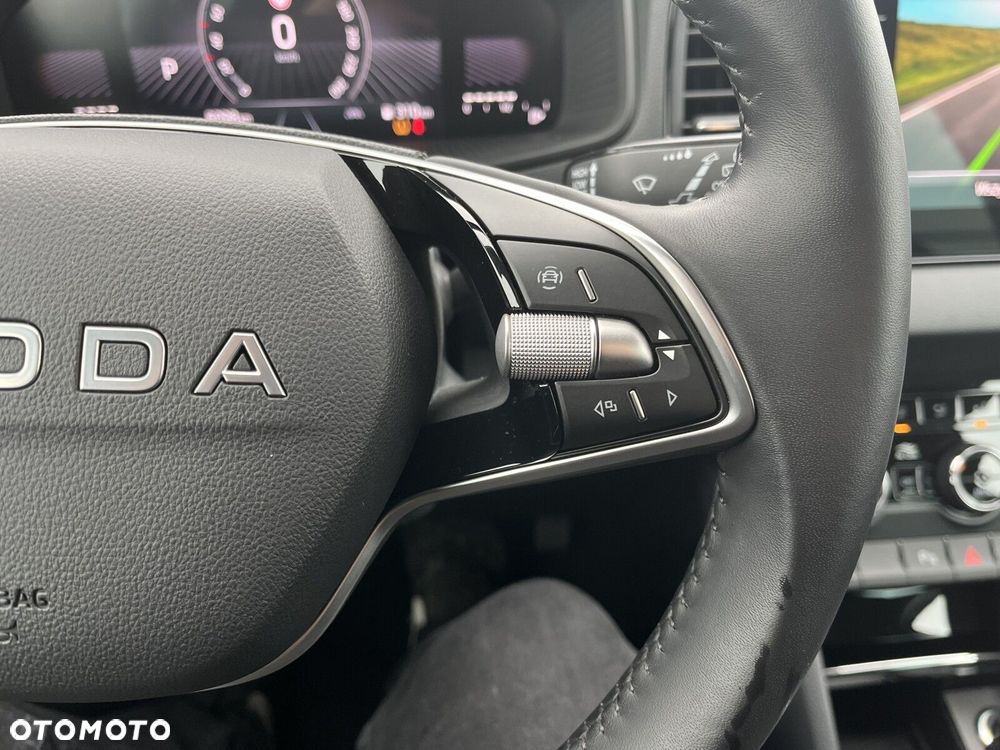 Skoda Karoq 1.5 TSI ACT Selection DSG - 33