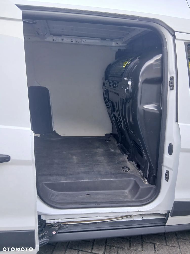 Ford Transit Conect - 11