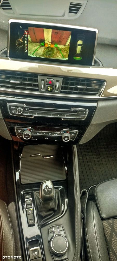 BMW X1 xDrive18d Business Edition - 16