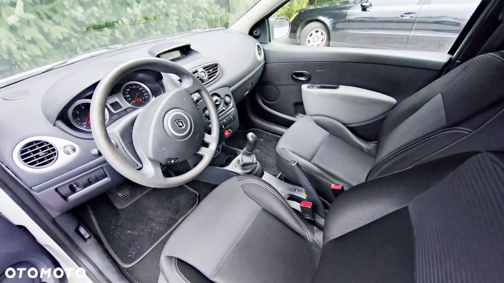 Renault Clio - 3