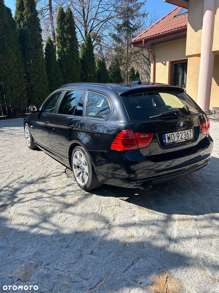 BMW Seria 3 318d - 4