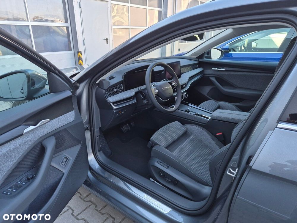 Skoda Superb 2.0 TDI SCR 4x4 Edition 130 DSG - 12