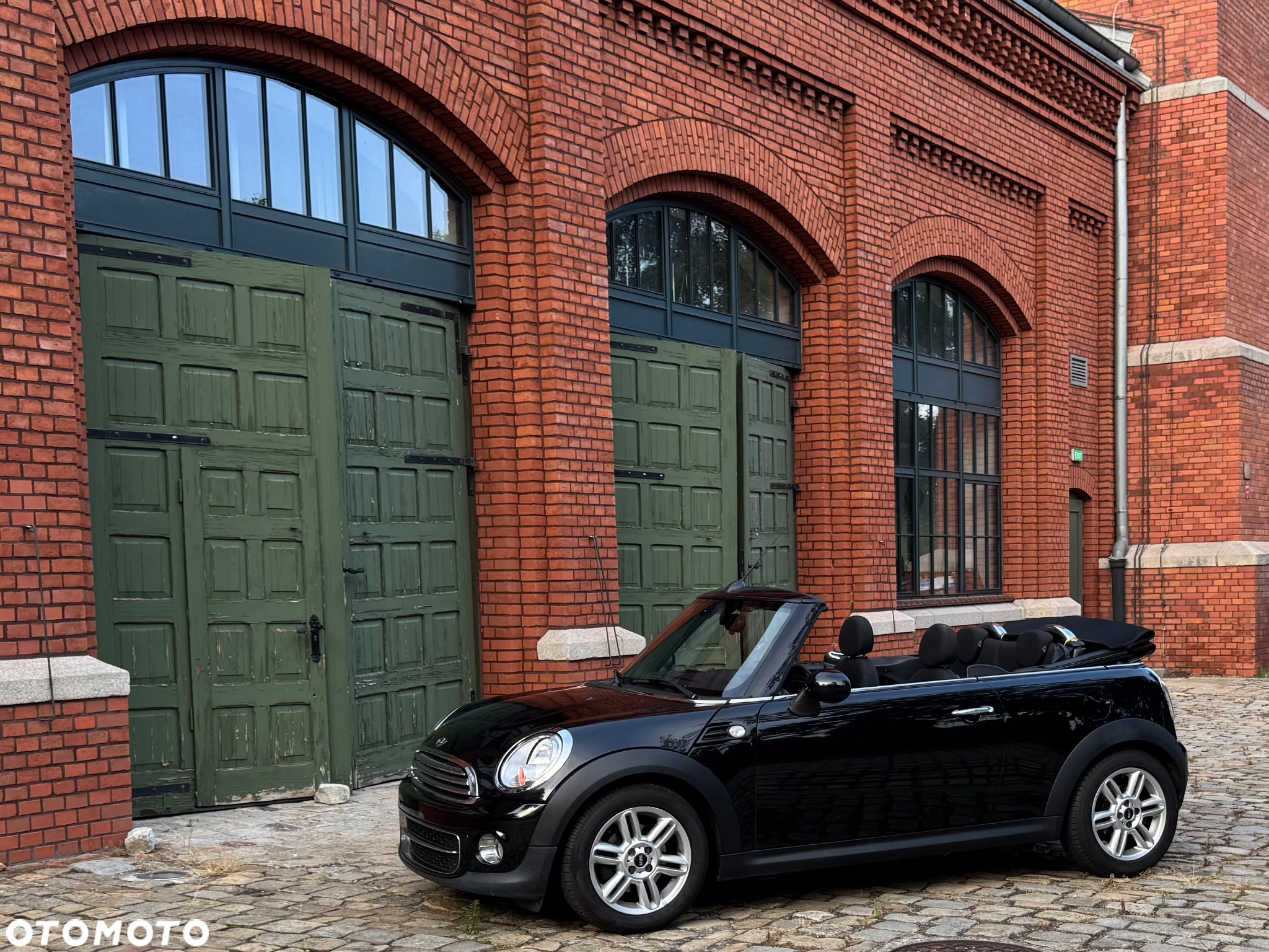 MINI Cooper Cabrio - 9