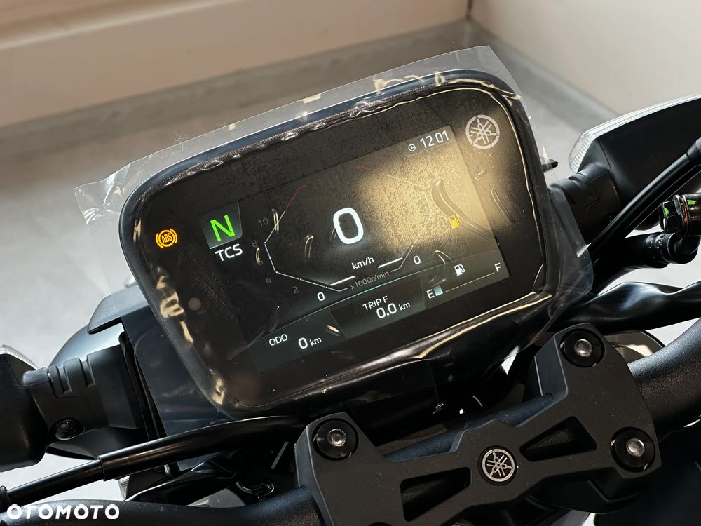 Yamaha MT - 7