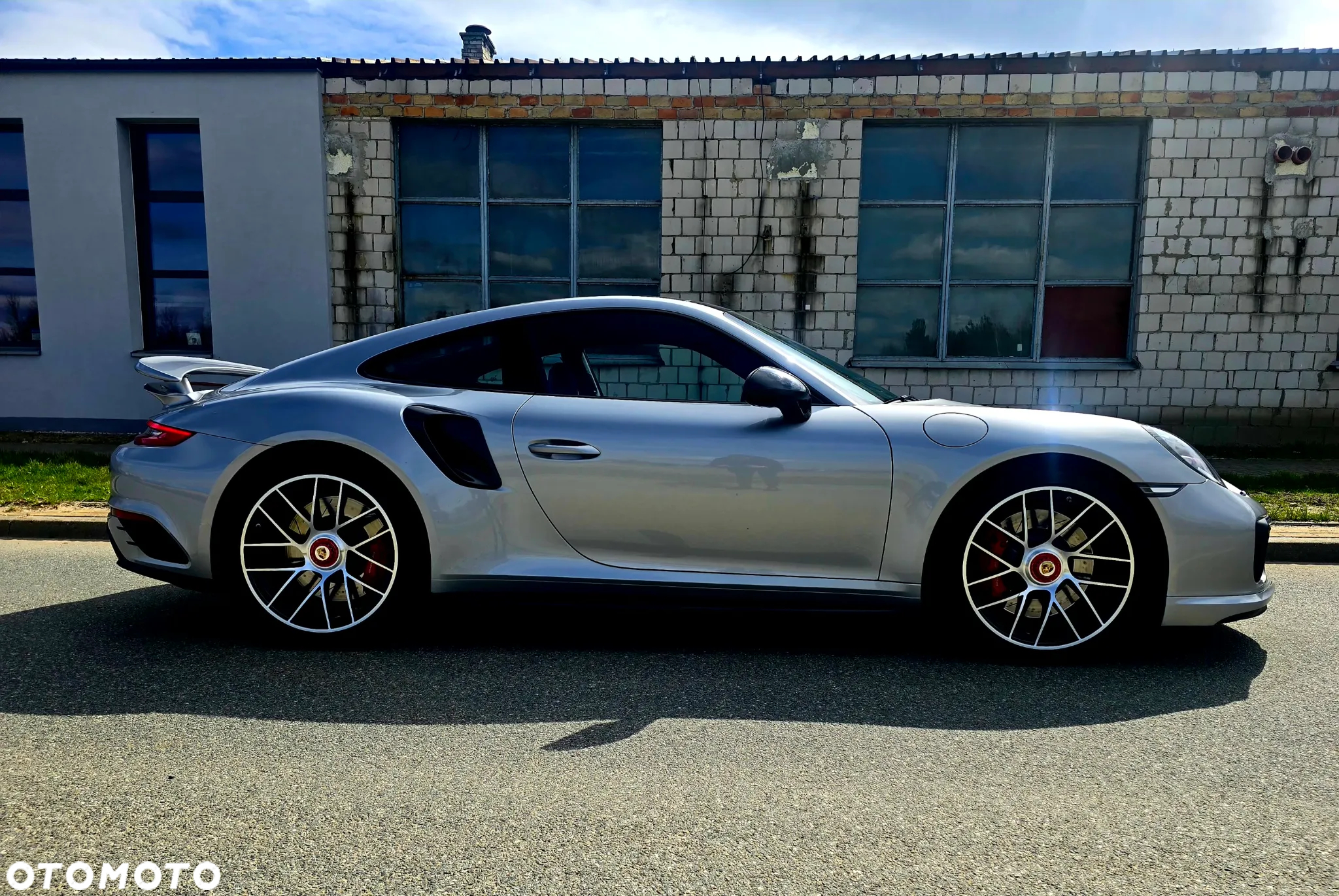 Porsche 911 Turbo - 8