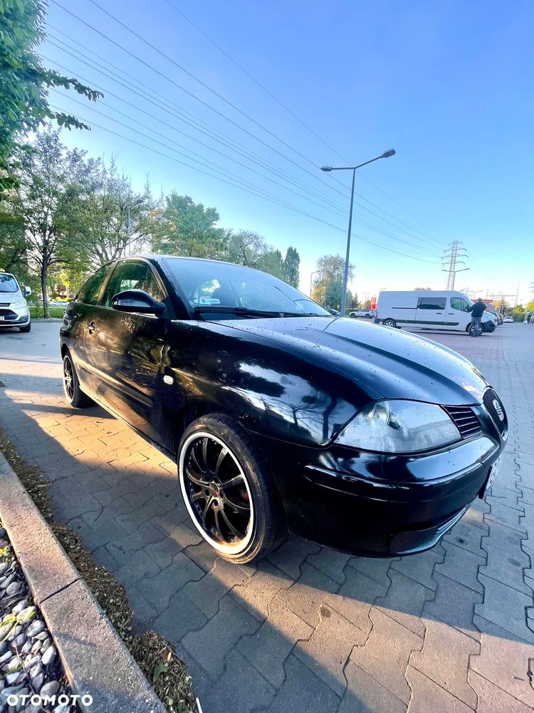 Seat Ibiza SC 1.4 16V Sport - 2