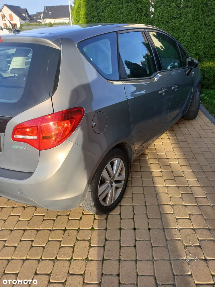 Opel Meriva - 13