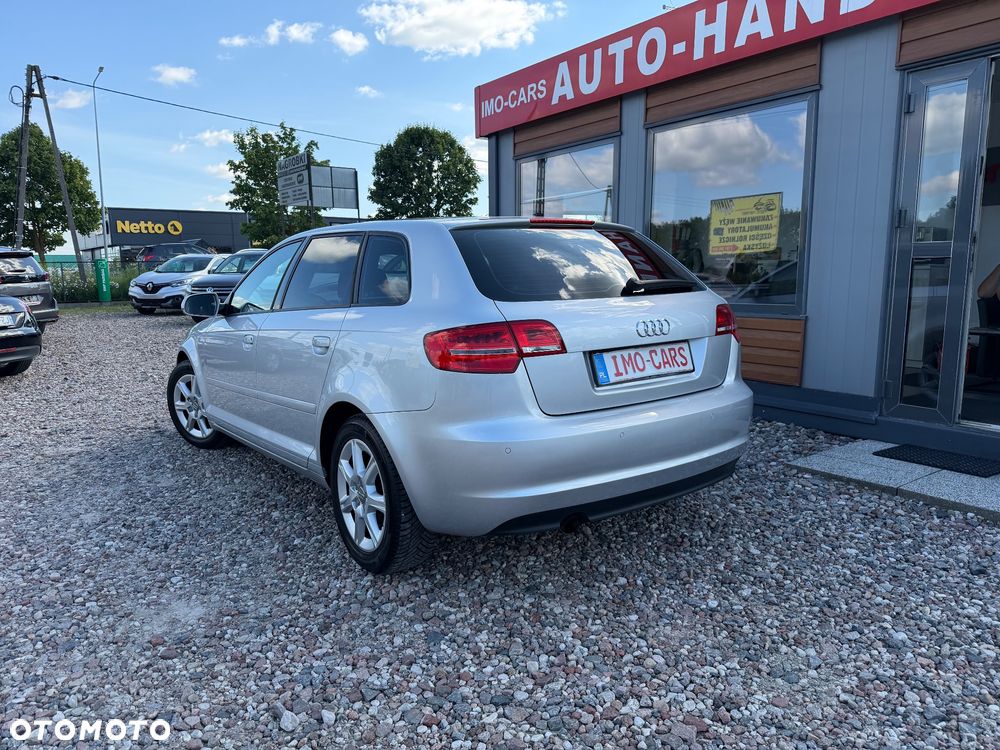 Audi A3 Sportback - 3