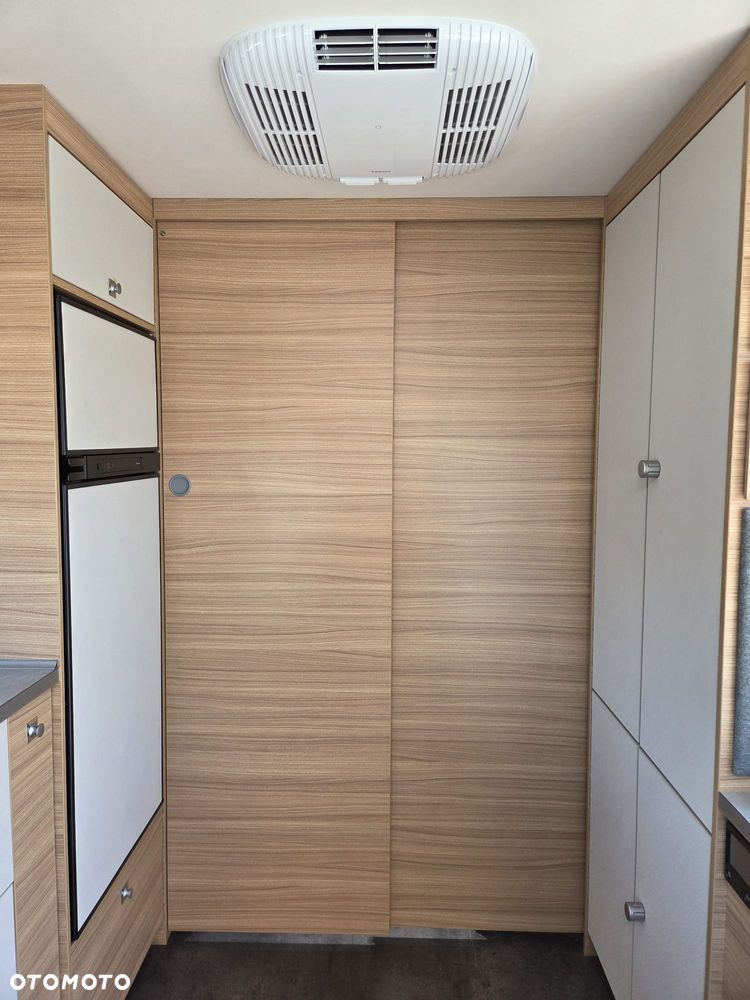 Dethleffs Camper 730FKR - 28