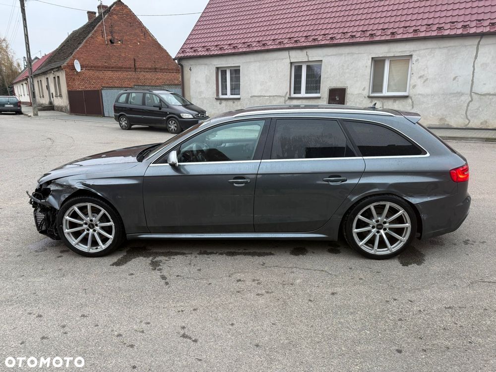 Audi RS4 Avant Avant S tronic - 4