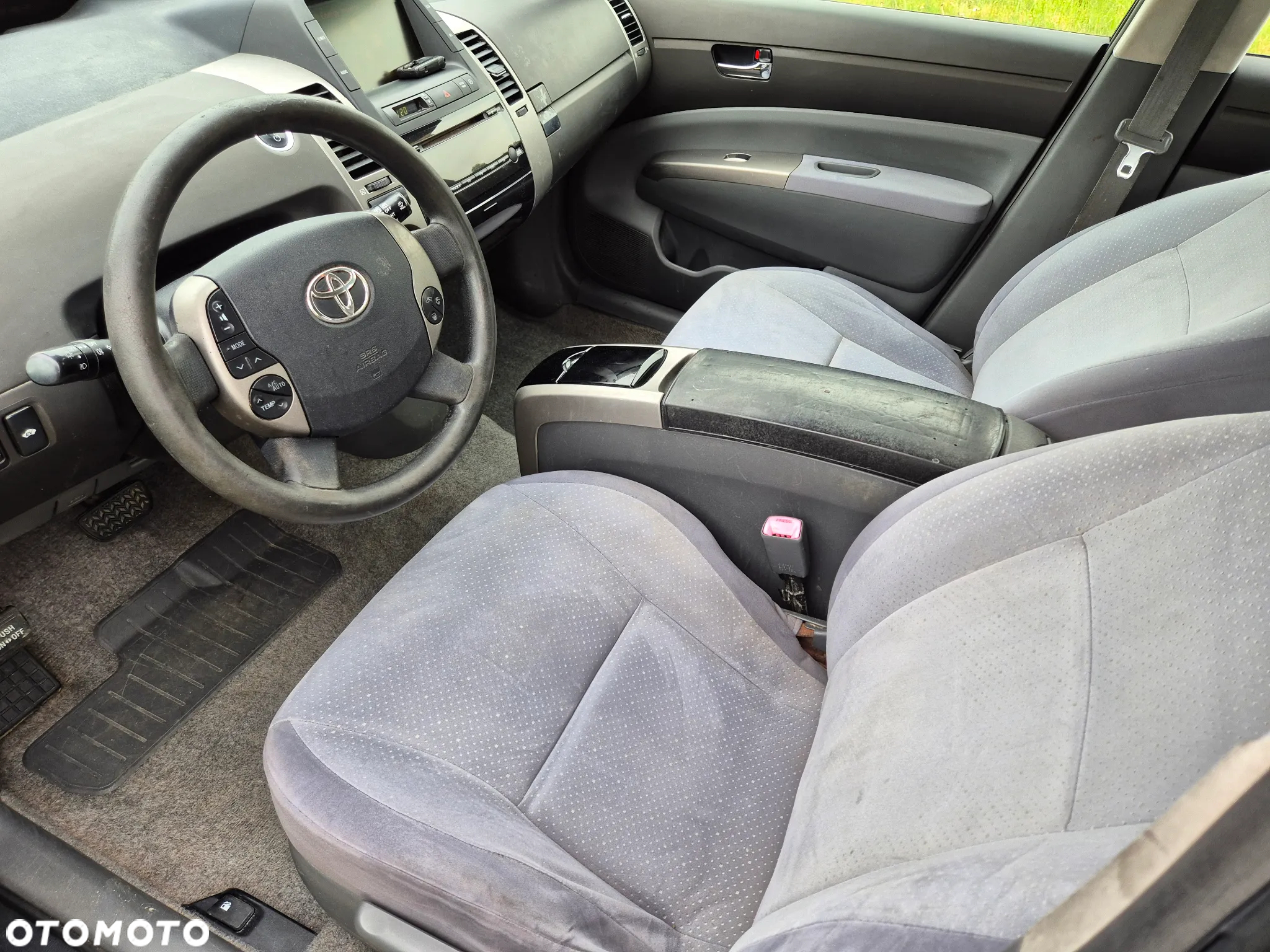 Toyota Prius - 5