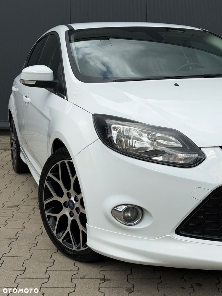Ford Focus 1.0 EcoBoost ST-Line Black ASS - 32