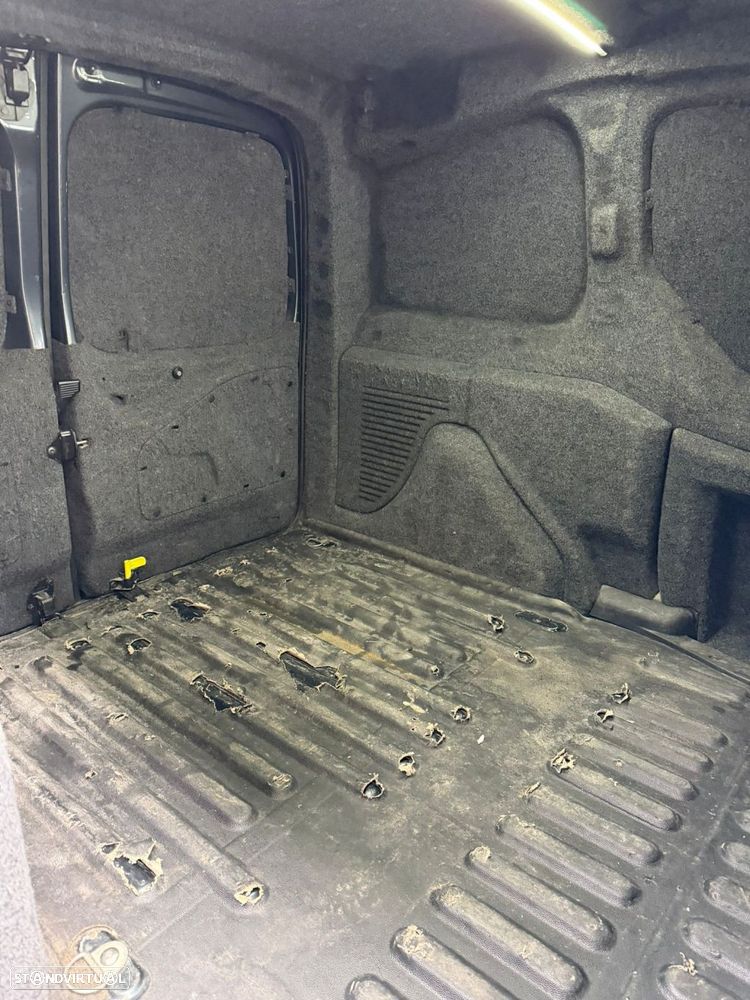 Citroën Berlingo 1.6 HDi 600 3L - 17