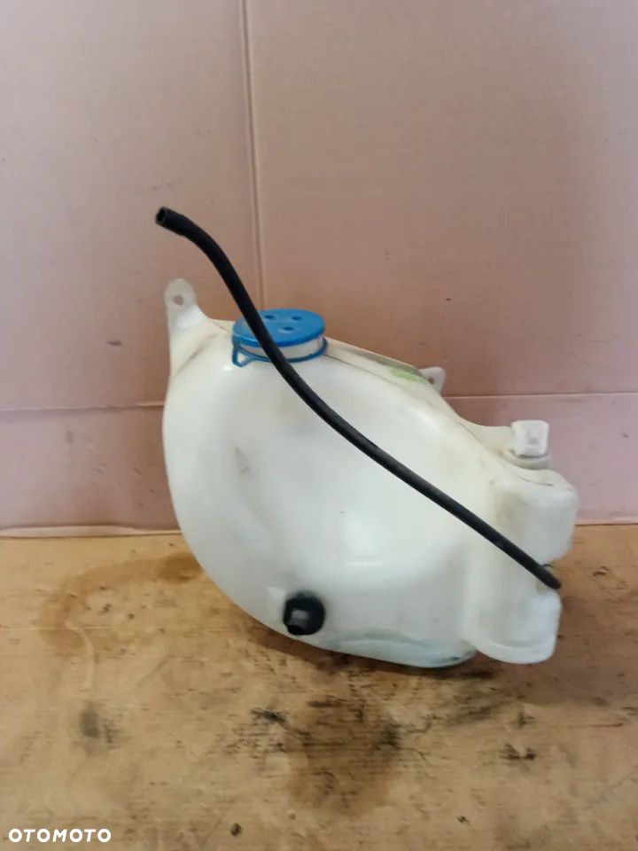 Zbiorniczek spryskiwaczy pompka XENON Mercedes Vito 639 A6398690020 - 3