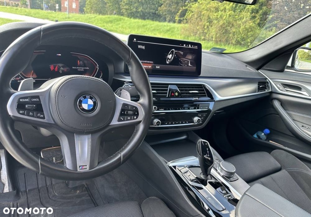 BMW Seria 5 520d xDrive M Sport sport - 17