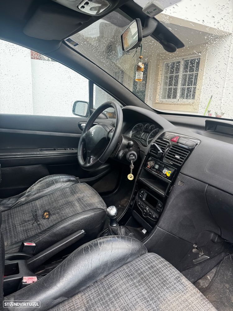 Peugeot 307 2.0 HDi 110 XSi - 6