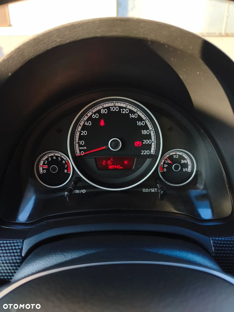Volkswagen up! - 8