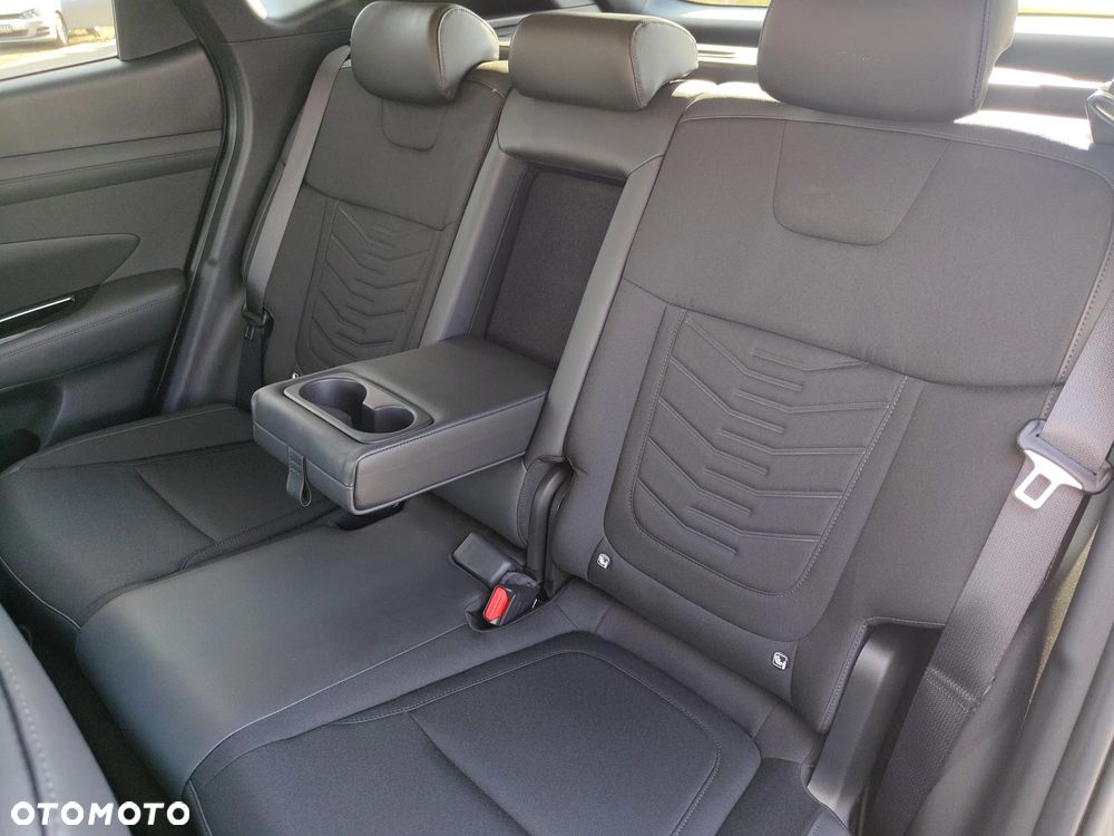 Hyundai Tucson 1.6 T-GDi Executive 2WD - 11