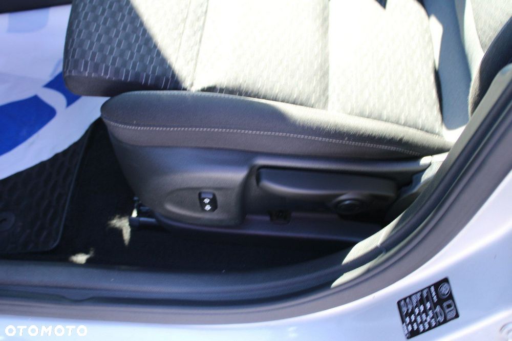 Opel Astra - 16