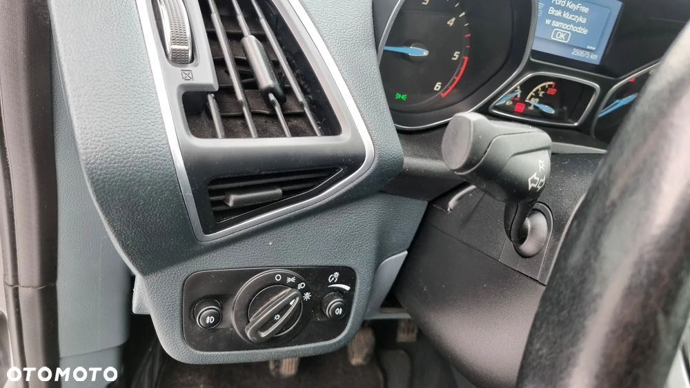 Ford Grand C-MAX 2.0 TDCi Titanium - 22