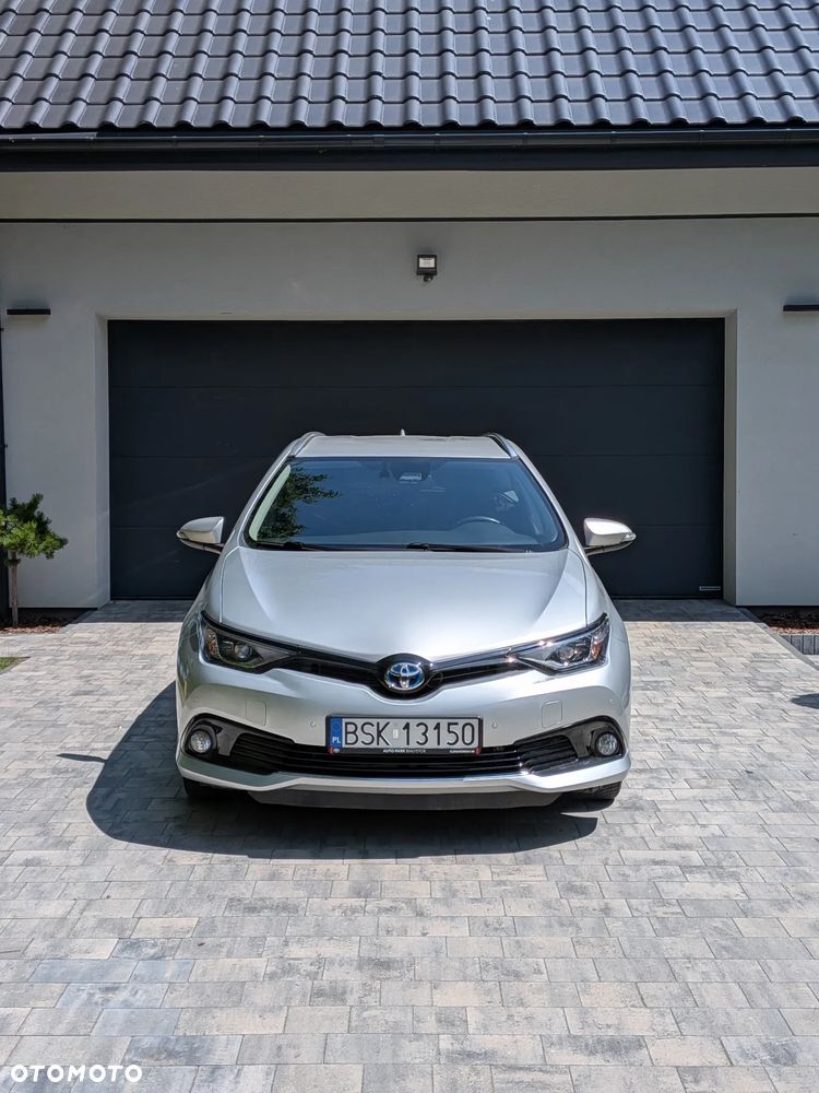 Toyota Auris Hybrid 135 Premium - 2