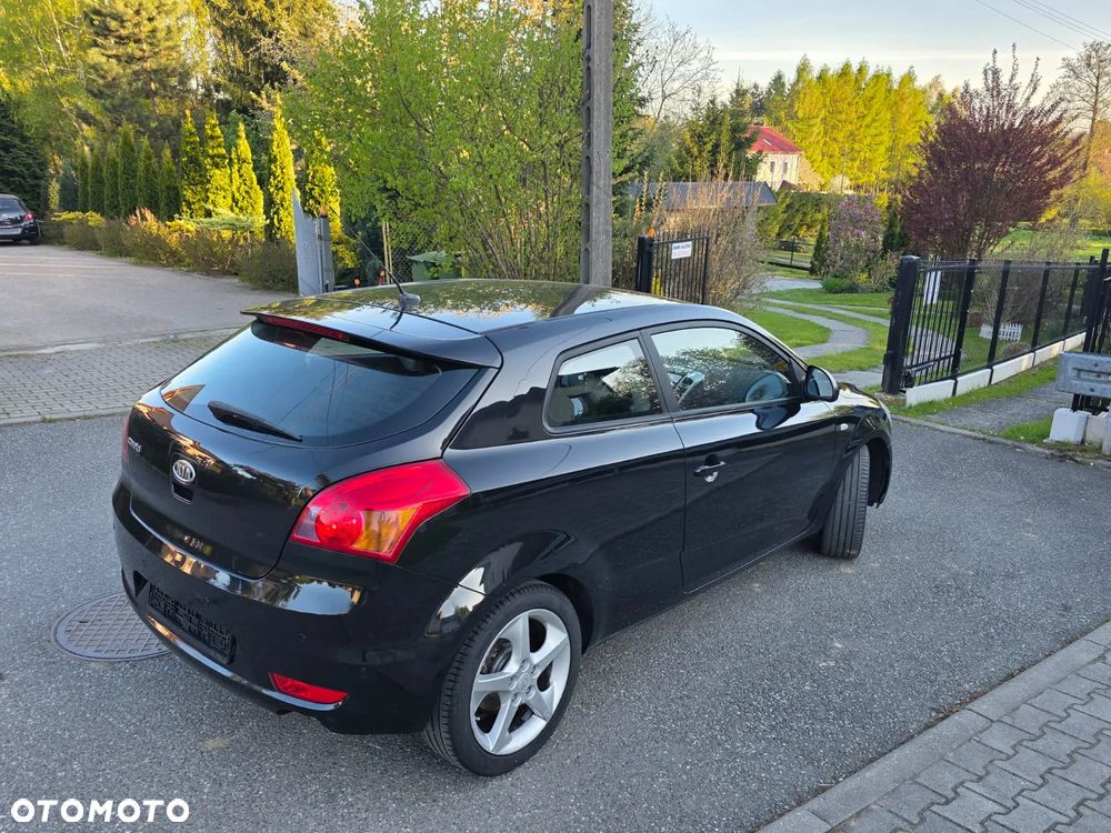 Kia Ceed 1.6 CVVT LX - 36