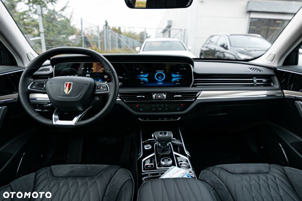 Hongqi HS5 2.0T AWD - 13