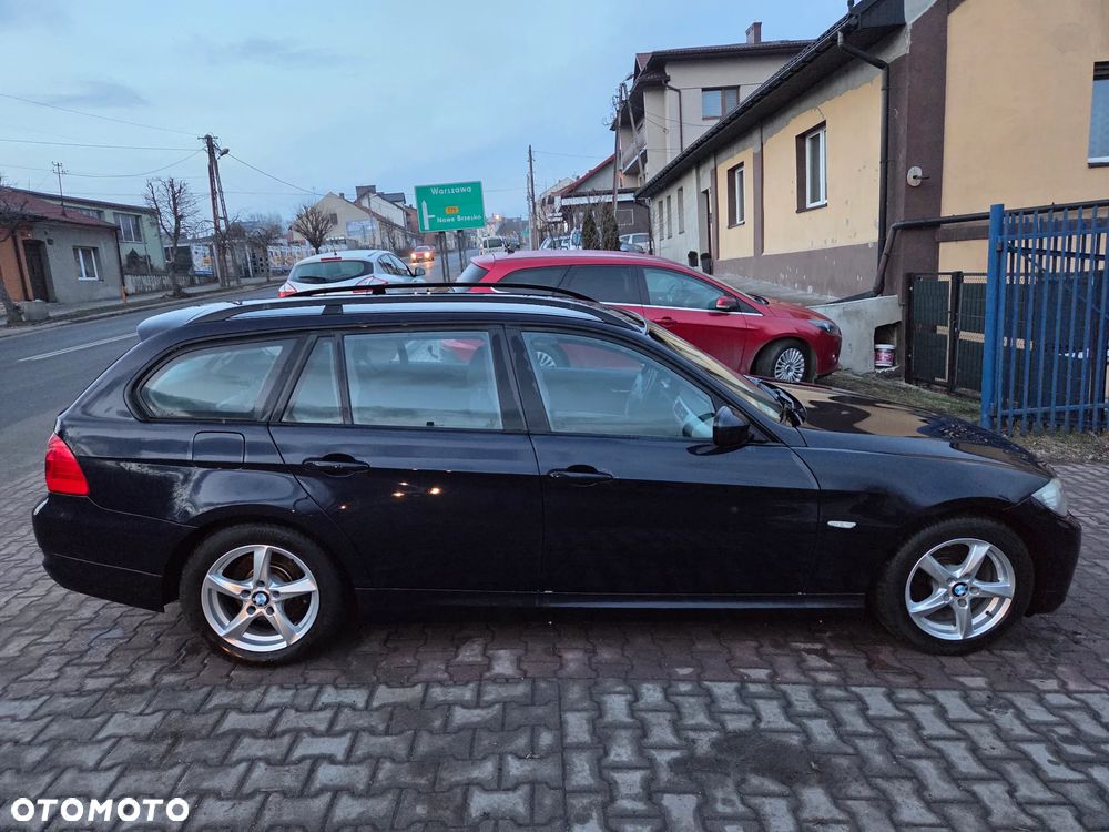 BMW Seria 3 320i - 6