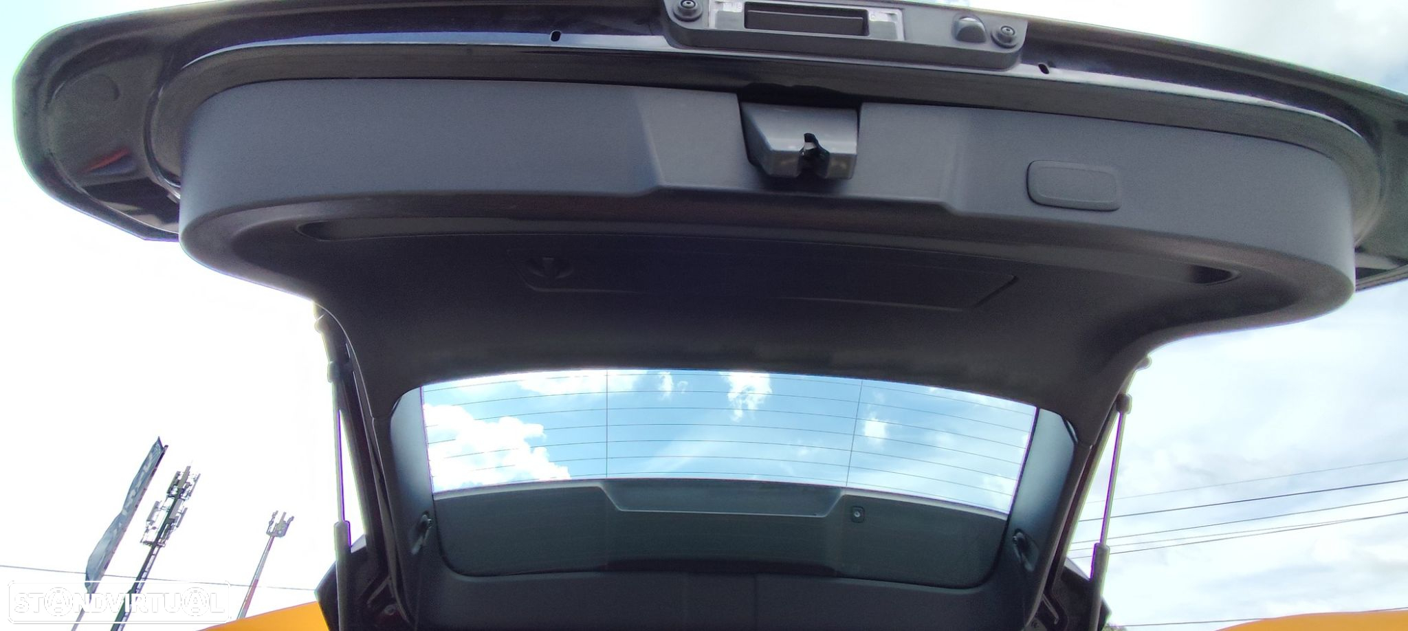 Volvo EX40 - 20