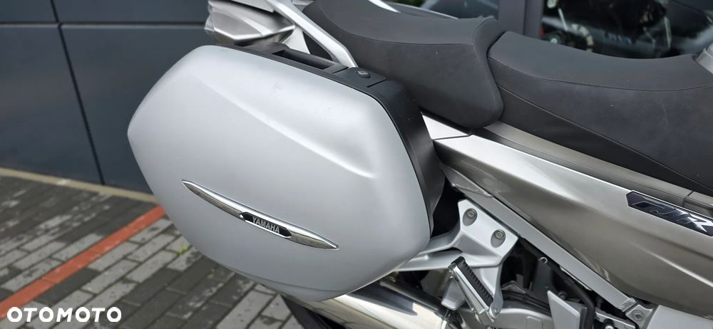 Yamaha FJR - 14