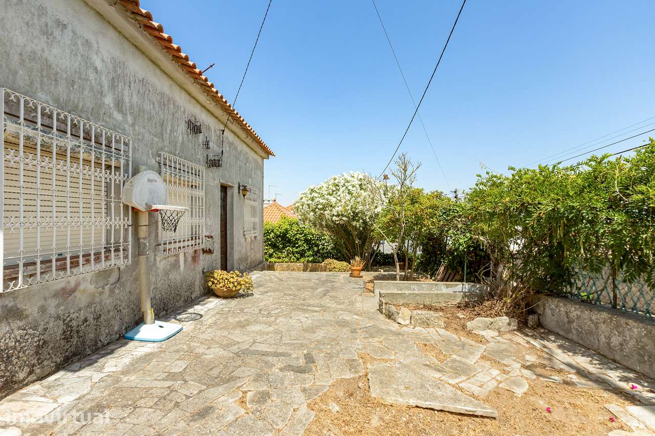 Moradia Isolada com Jardim, Miradouro Privado e Vista Desafogada em Qu - Grande imagem: 4/25