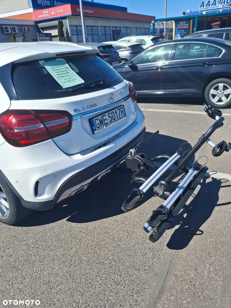 Mercedes-Benz GLA 200 7G-DCT - 17