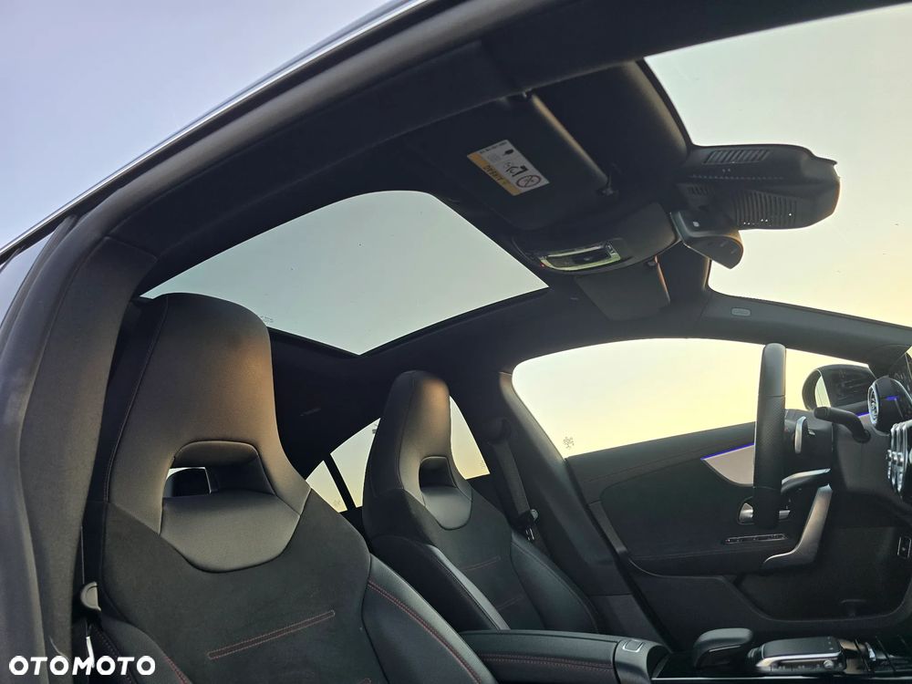 Mercedes-Benz CLA 200 d 8G-DCT AMG Line - 11