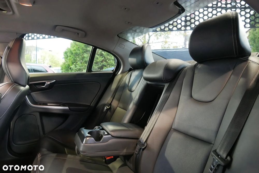 Volvo S60 T5 Geartronic - 14