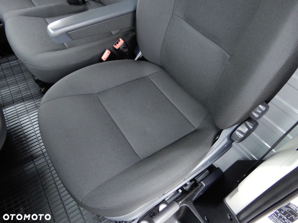 Fiat Ducato Serii 8 MAXI Wzmacniany 2.2 MultiJet3 H3-POWER 160 KM Chłodnia 4226 mm 8 Euro Palet Boczne Drzwi Agregat Zanotti -20*C Android Auto Carplay Stan Auta JAK NOWY POLECAM - 34