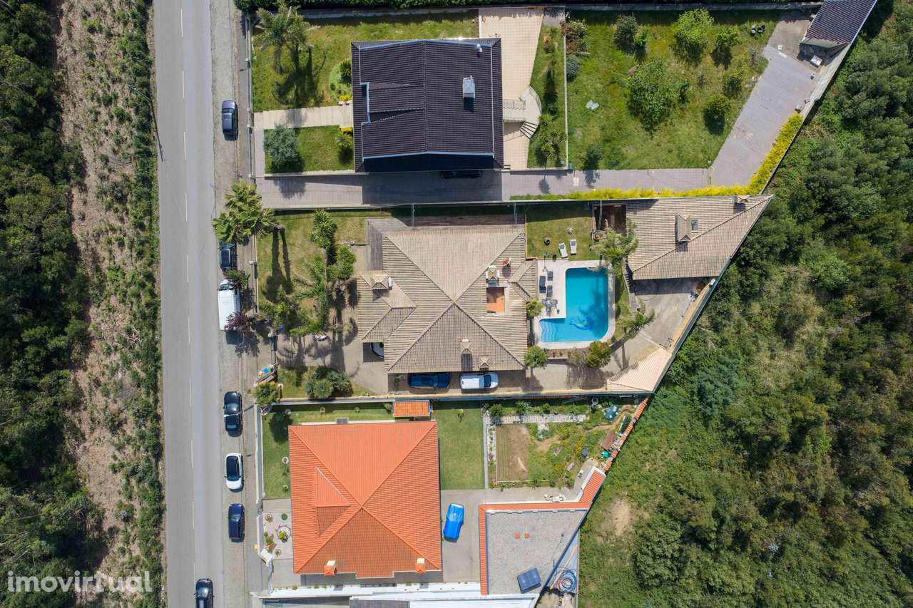 Encantadora Moradia de 4 Frentes - Grande imagem: 4/43