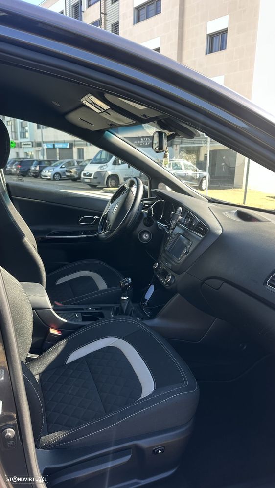 Kia Ceed 1.6 CRDi GT Line - 6
