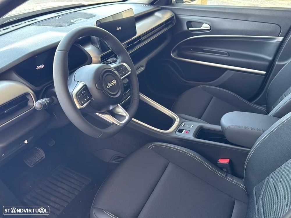 Jeep Avenger - 13