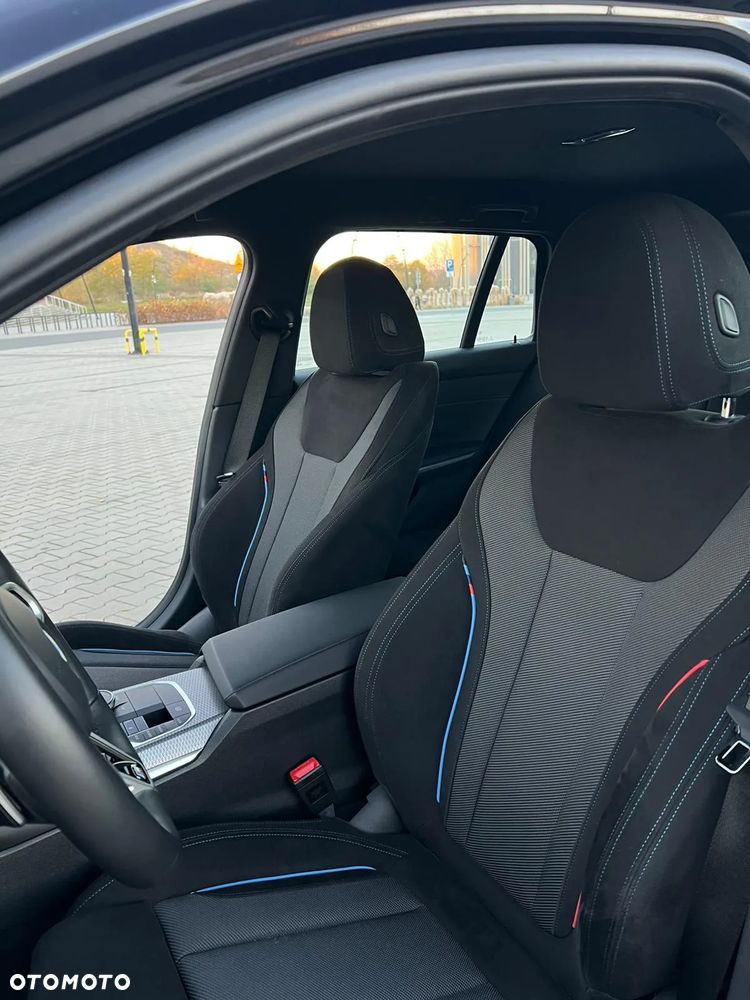 BMW Seria 3 330i xDrive M Sport - 23